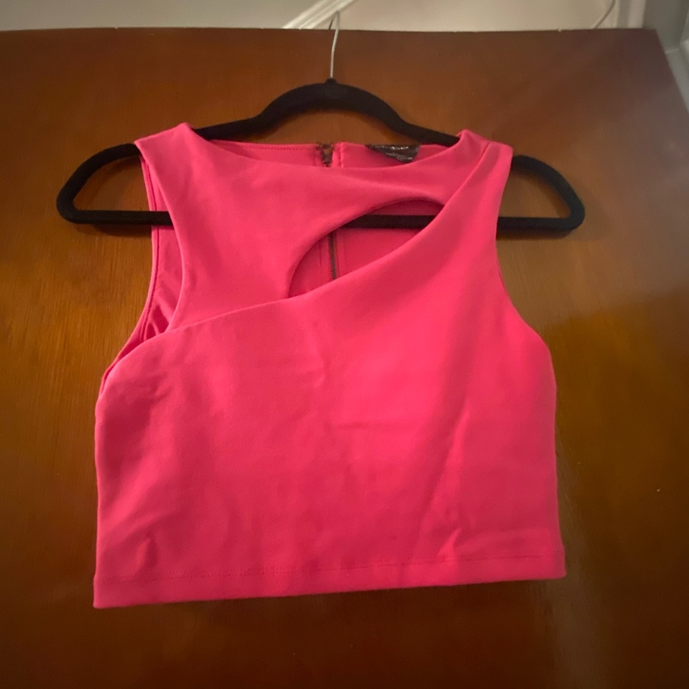 Bebe Crop Top